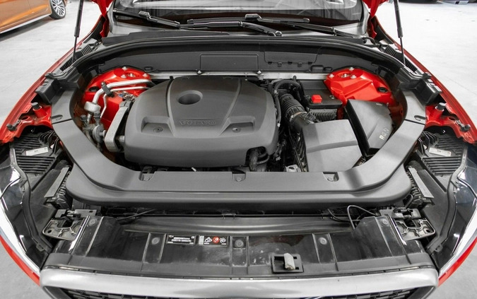 Volvo XC 60 cena 153500 przebieg: 66593, rok produkcji 2018 z Grójec małe 781